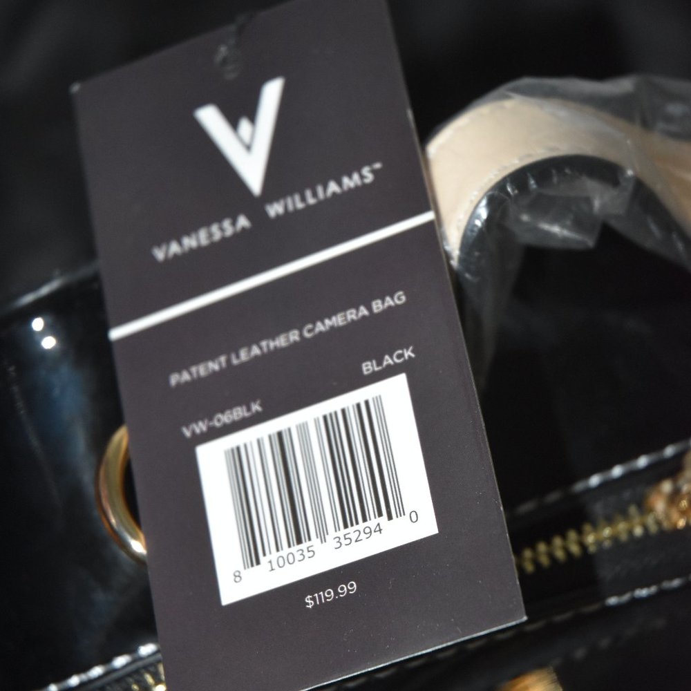 NWT black shoulder purse | Vanessa Williams - Picture 3 of 9